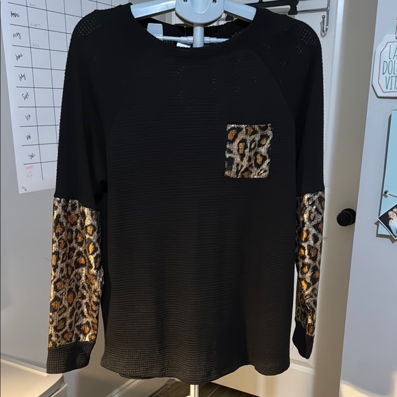 Leopard Print Sequin Sleeve - Picture 1 of 7